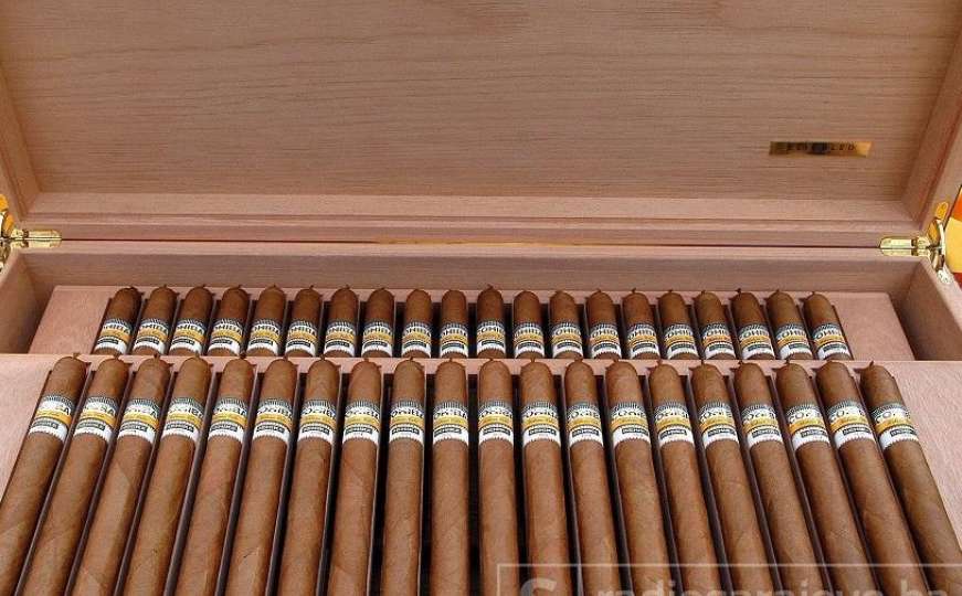 Kutija cigareta Fidela Castra prodata za 27.000 dolara 