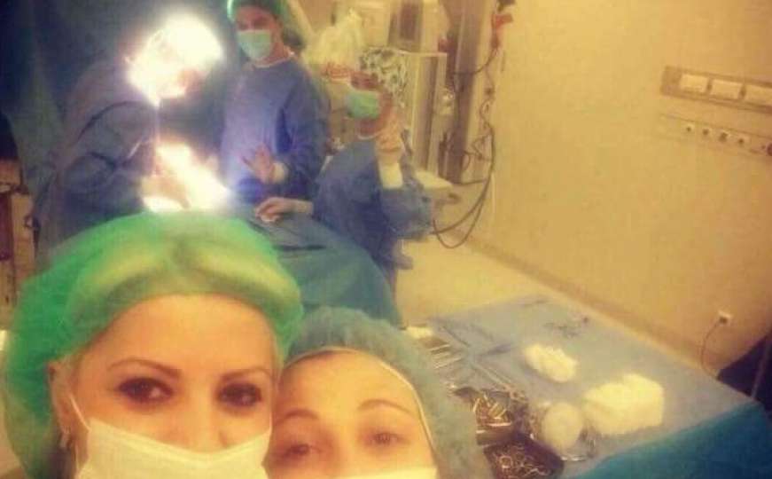 Ljekari objavili selfie sa operacije: Pacijenti negoduju