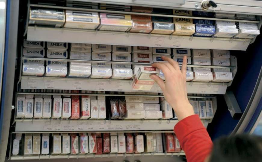 Cvjeta šverc u regiji: Cigarete u radnjama tri puta skuplje nego kod švercera