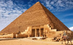 Veliki misterij piramida: Arheolozi tvrde da je Keopsov tron napravljen od meteora