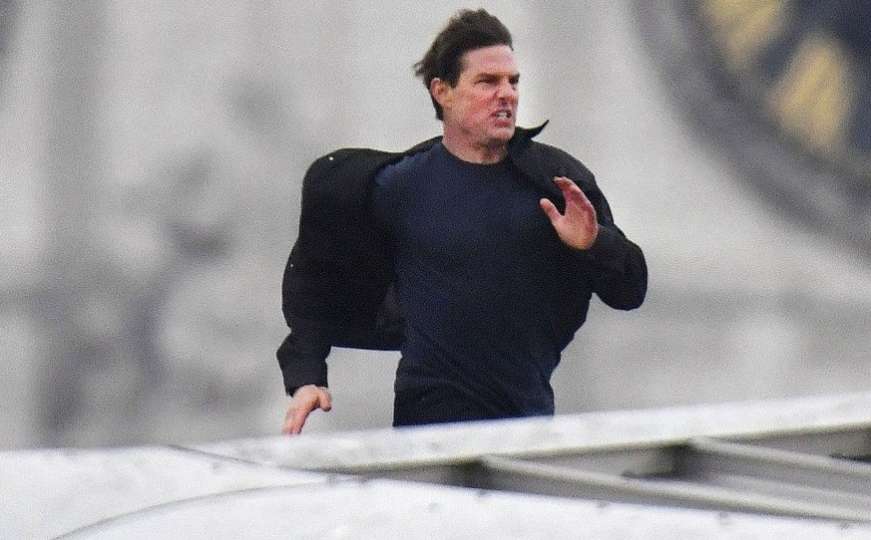  Zastoj u centru Londona: Tom Cruise trčao preko vrha željezničkog mosta