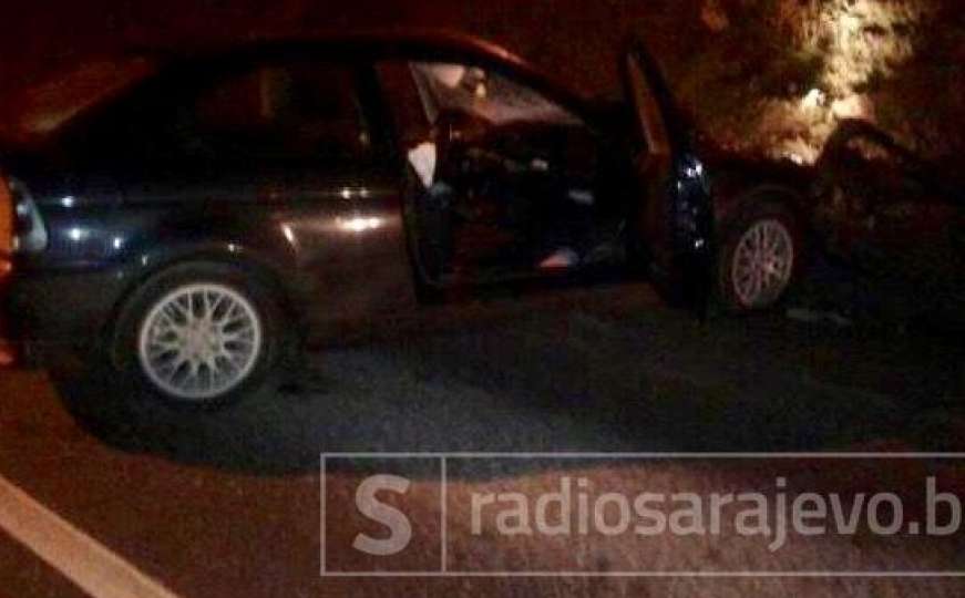 Pijani vozač BMW-a udario u kombi kod Bratunca, povrijeđeno deset osoba