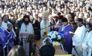 Ubijeni političar Oliver Ivanović sahranjen u Beogradu