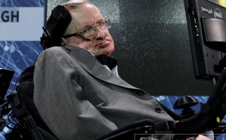 Mathis: Stephen Hawking je mrtav, zamijenio ga je dvojnik 