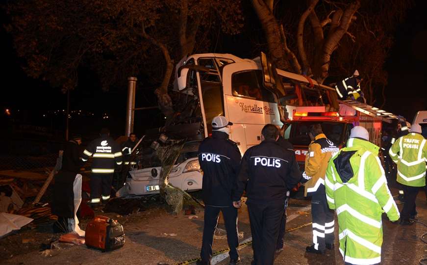 Turska: U autobuskoj nesreći 11 mrtvih, 44 povrijeđenih