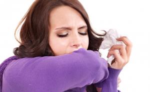 Neobičan slučaj: Žena kašljala toliko snažno da je slomila rebro