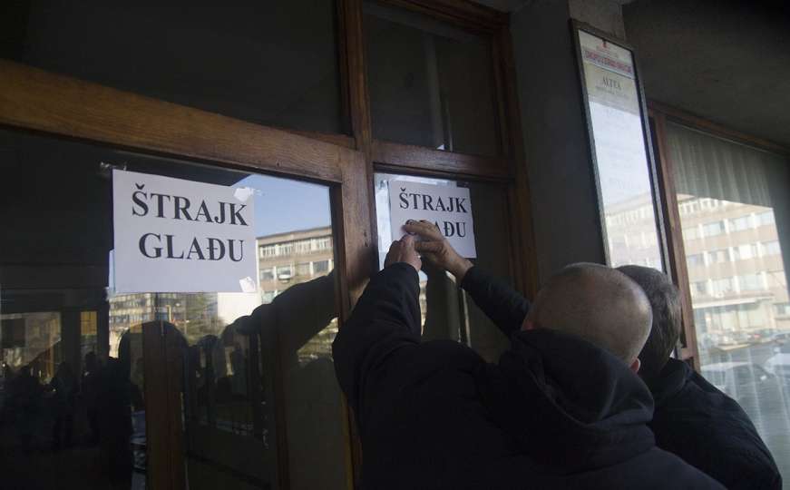 Radnici Željezare Zenica stupili u štrajk glađu