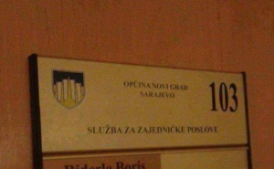 Boris, referent za posluživanje napitaka