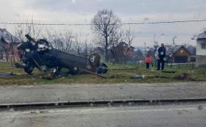 Nesreća u Kalesiji: Brat i sestra teško povrijeđeni nakon prevrtanja vozila