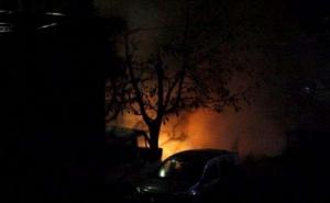 U sarajevskom naselju Buča Potok izgorio automobil