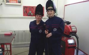 Žene zavarivači u BiH: Selma i Enesa ruše predrasude o muškim poslovima