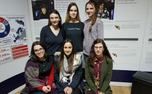 Sarajevske učenice provode raspust volontirajući u Muzeju genocida