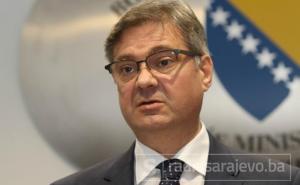 Zvizdić: Nedopustivo je da žrtve ratnih zločina još uvijek čekaju pravdu