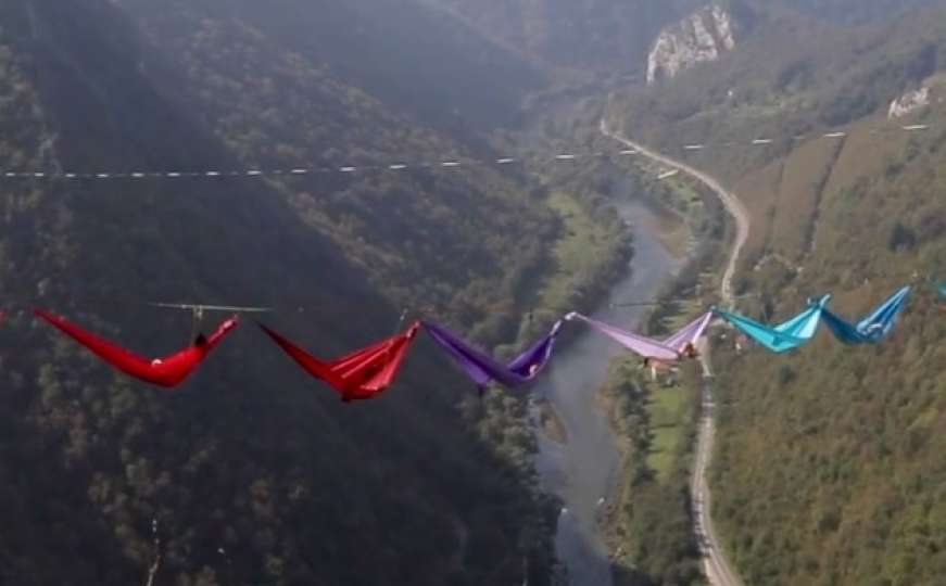 Kanjon Tijesno iz BiH oduševio National Geographic: Ljudi vise 200 metara iznad tla