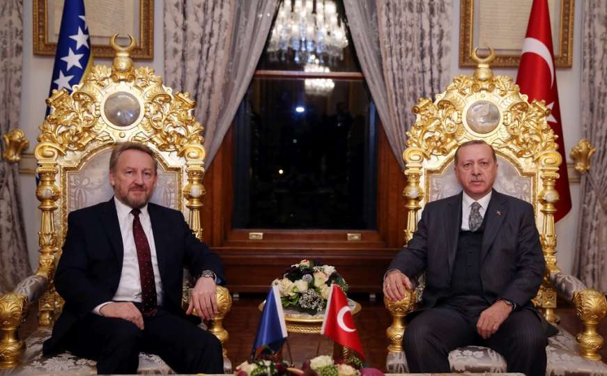 Uoči trilateralnog sastanka: Erdogan i Izetbegović razgovarali u Istanbulu