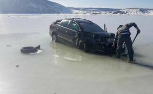 Automobilom sletio u zaleđeno jezero na Blidinju