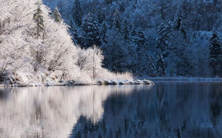 Raskošna snježna scenografija Plitvičkih jezera okupila zvijezde Instagrama