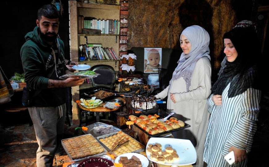 Studenti iz Turske u akciji za malog Arslana: Prodavali turska i bosanska jela