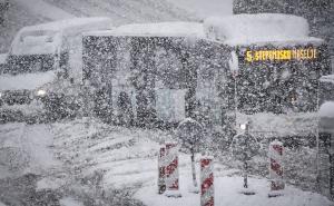 Jake sniježne padavine uzrokovale probleme u Sloveniji