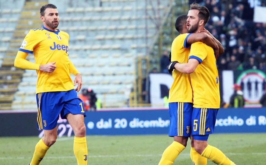 Juventus razbija Sassuolo, Pjanić asistirao i upisao se u strijelce