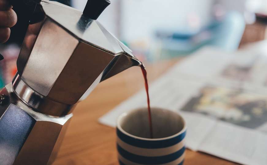 Začinite vašu jutarnju kafu sa tri zdrava sastojka i poboljšajte zdravlje