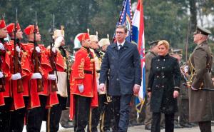 Vučić stigao u Zagreb: Dočekali ga protesti i pjesma "Mi smo garda hrvatska"