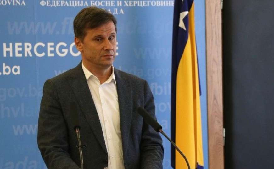 Novalić: Sjednicu Vlade sam prekinuo štiteći zakonitost i transparentnost rada