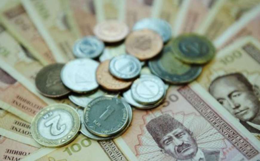 Prosječna plaća u BiH u decembru prošle godine 862 KM