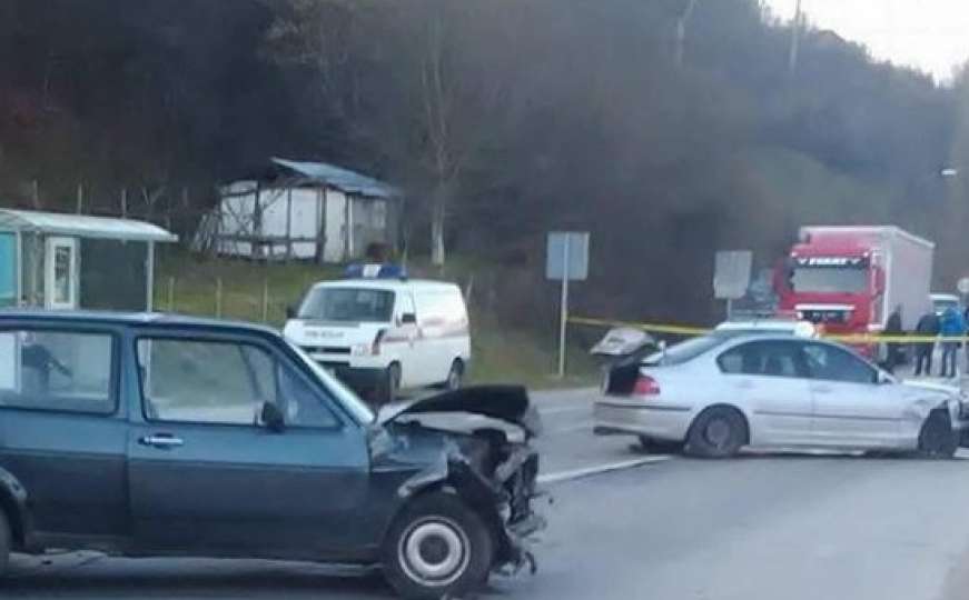 U saobraćajnoj nesreći na putu Goražde-Foča povrijeđene dvije osobe