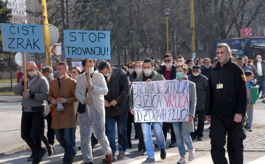 Građani Tuzle protestirali zbog zagađenja: Želimo čišći zrak, a ne rak