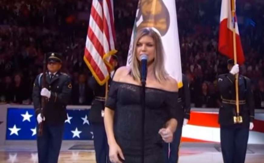 Fergie upropastila američku himnu: Ovo je najgore izvođenje ikada