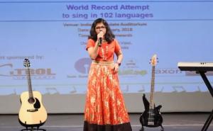 Djevojčica oborila dva Guinnessova rekorda: Pjevala pjesme na 102 jezika šest sati