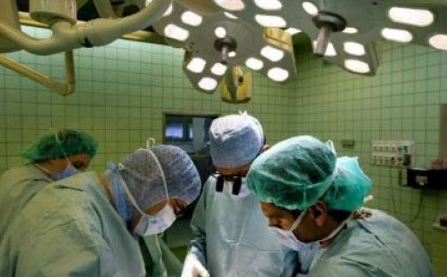 Medicinsko čudo: Muškarac iz operacione sale izašao sa dva srca 