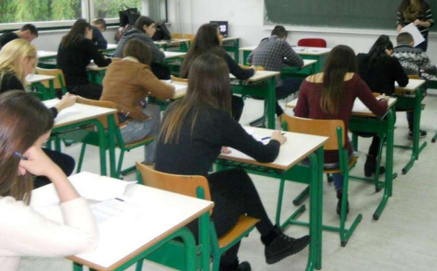 Interna evaluacija u školama: Ministarstvo donijelo odluku, roditelji nisu pitani 