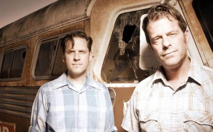 Calexico - Under The Wheels