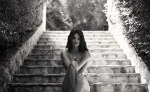 Gola manekenka čudnim dijelovima tijela izazvala reakcije fanove 