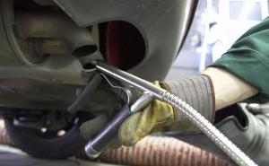 Nakon presude dizelašima: Merkel umiruje javnost, vrijednost naftaša opada