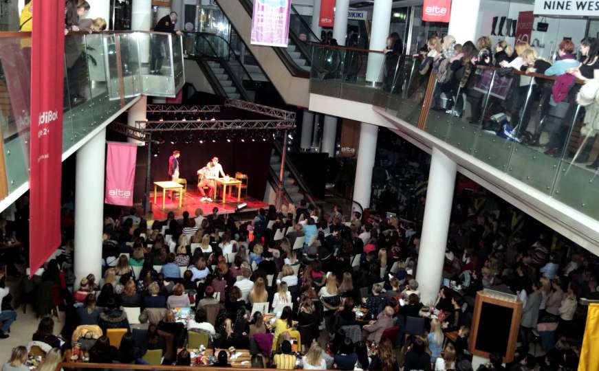 Predstava "Dame biraju" okupila veliki broj žena u Alta shopping centru