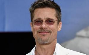 Brad Pitt nakon Angeline Jolie godinu dana apstinira od intimnih odnosa