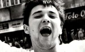 Na današnji dan rođen je Dražen Ričl, pjevač, glumac, nadrealista