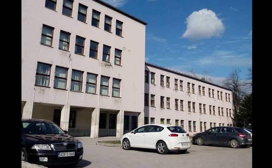 Definitivan kraj: "Nestali" i klima uređaji sa zgrade Vlade FBiH u Sarajevu