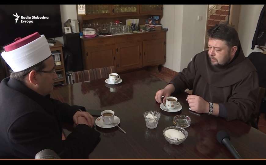 Fratar i imam iz Olova uz kafu se bore za zajedništvo: Bosna je tijesna za zle