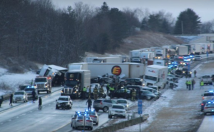 Snježna oluja u SAD-u: U lančanom sudaru učestvovalo više od 80 vozila