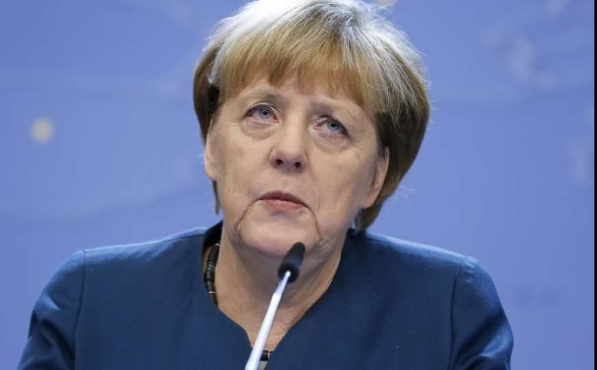 Angela Merkel i nova vlada položili zakletvu