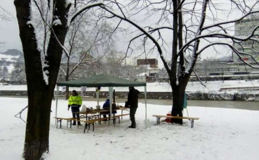Čimburijada u Zenici na temperaturi ispod nule: Ni snijeg ne kvari tradiciju