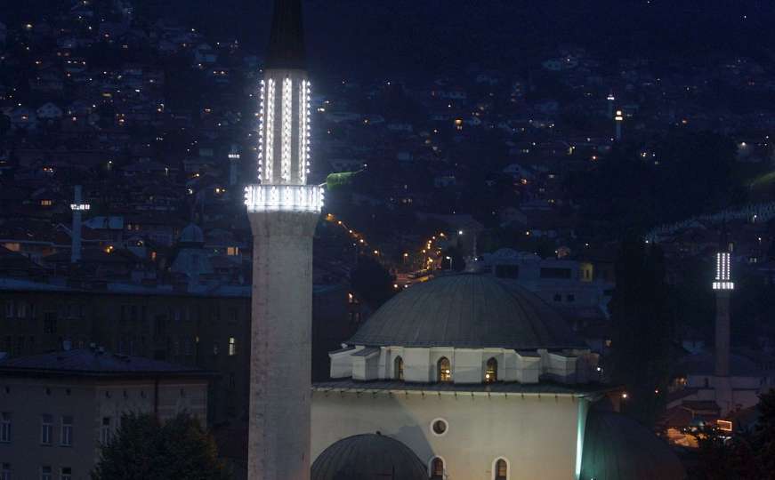 Muslimani večeras obilježavaju mubarek noć Lejletul-Regaib