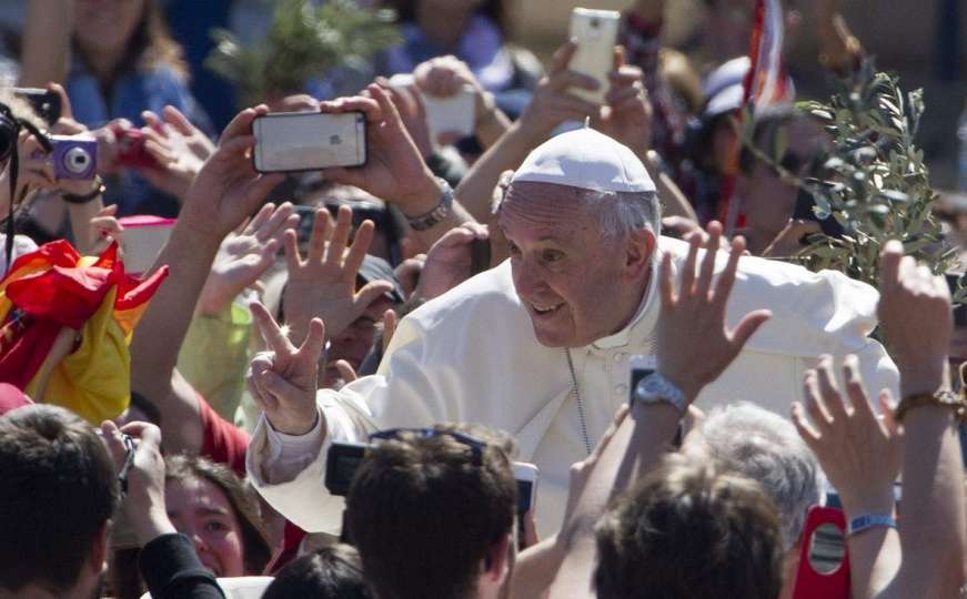 Papa Franjo pozvao mlade da se ne daju ušutkati
