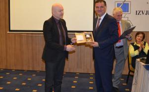 Priznanje Kuriću za afirmaciju prosvjetnih, naučnih i kulturnih vrijednosti BiH