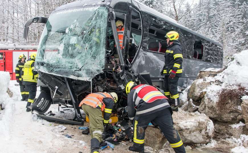Nesreća u Gosauu: Povrijeđeni turisti iz Južne Koreje i vozač iz Hrvatske