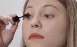 Make up trikovi: Sedam genijalnih stvari koje možete s baby puderom